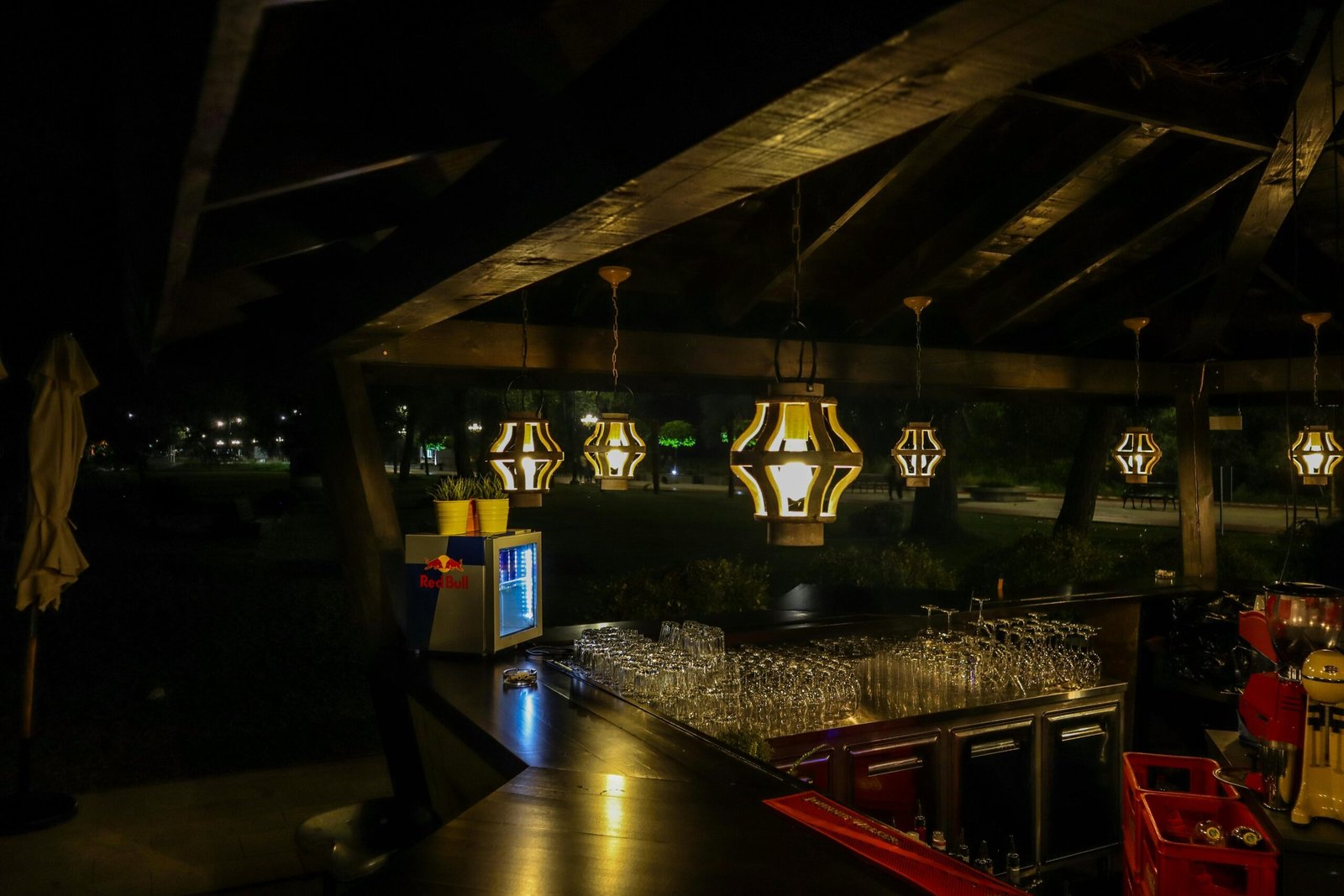 pexels-ljupco-dzambazovski-581180-1404880